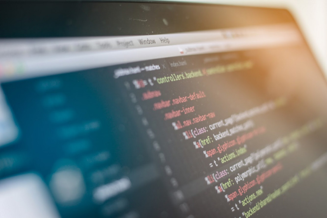 Web-Script auf einem Notebook-Display