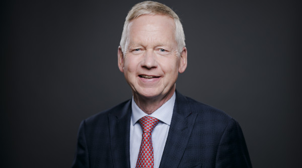 Lutz Goebel