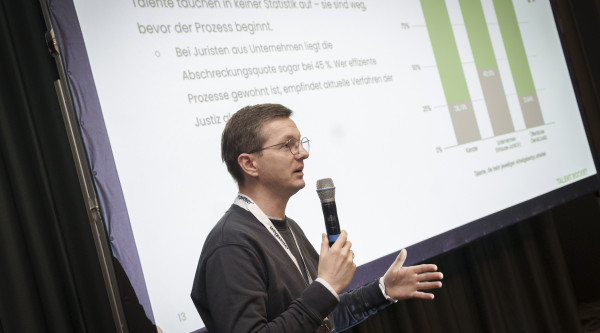 Philipp Commandeur 4. DJS