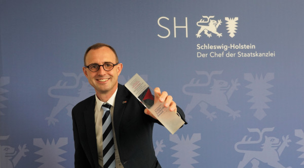 Public Leadership Award Dirk Schrödter