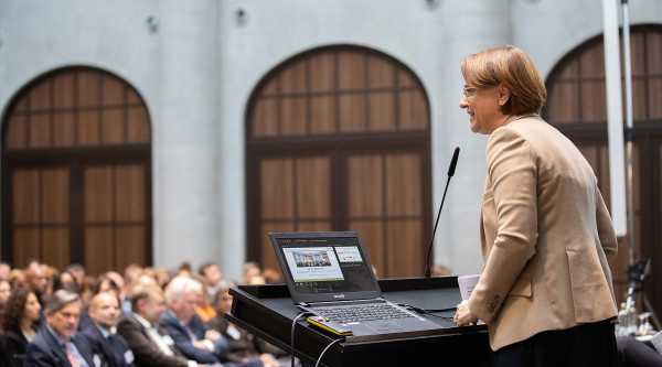Annette Widmann-Mauz; Die Beauftragte der Bundesregierung für Migration, Flüchtlinge und Integration; 