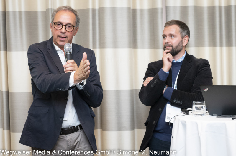 24. Beschaffungskonferenz - Siegfried Hakelberg und Paul Mösken von Unite Network stellen ihre Plattform Mercateo in einem Best Practice Dialog vor.