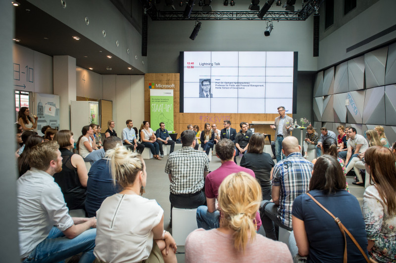 Barcamp U30; Verwaltung, Startup, Wirtschaft; Austausch