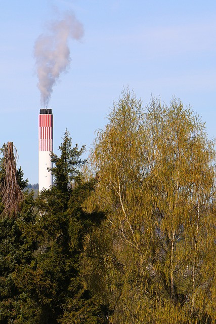 Emissionen aus Industrie-Schornstein Schornstein; Umwelt; Messen; Verwaltung; Genehmigung; Verfahren; Digitalisierung; Rheinöand-Pfalz; Umwelt