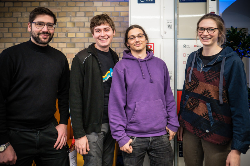 Die jungen Entwickler der OpenBike Initiative Ulm Die jungen Entwickler der OpenBike Initiative Ulm