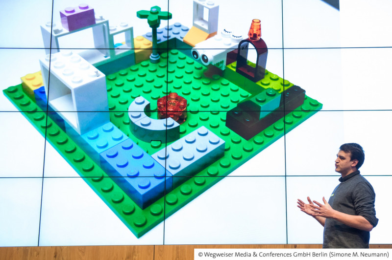 Modell der Verwaltung der Zukunft aus Lego