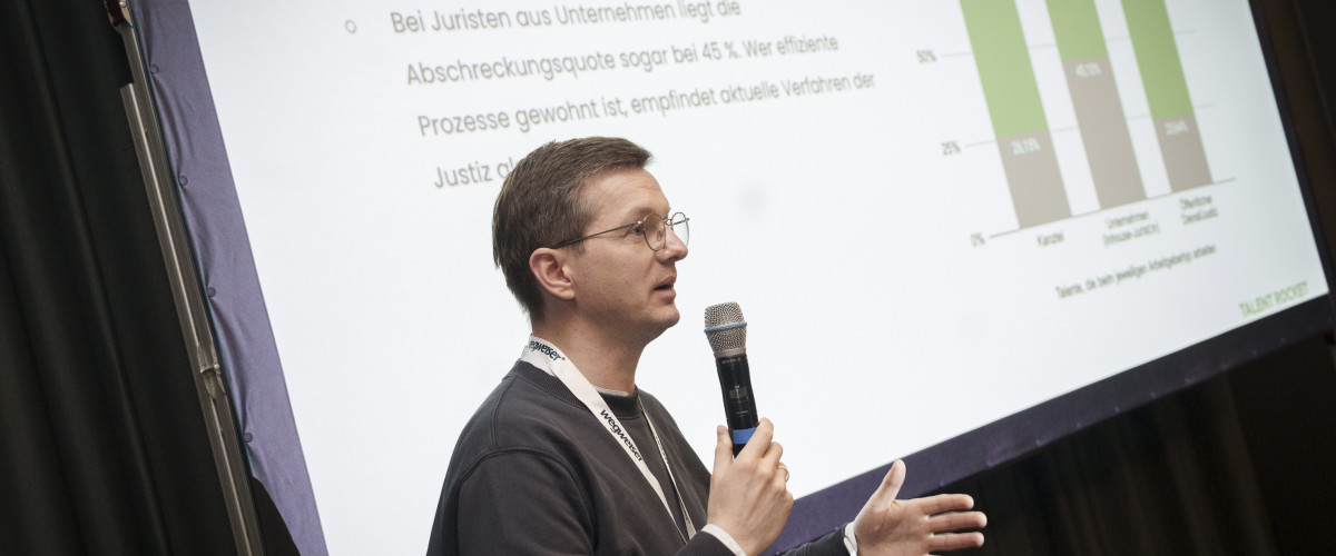 Philipp Commandeur 4. DJS