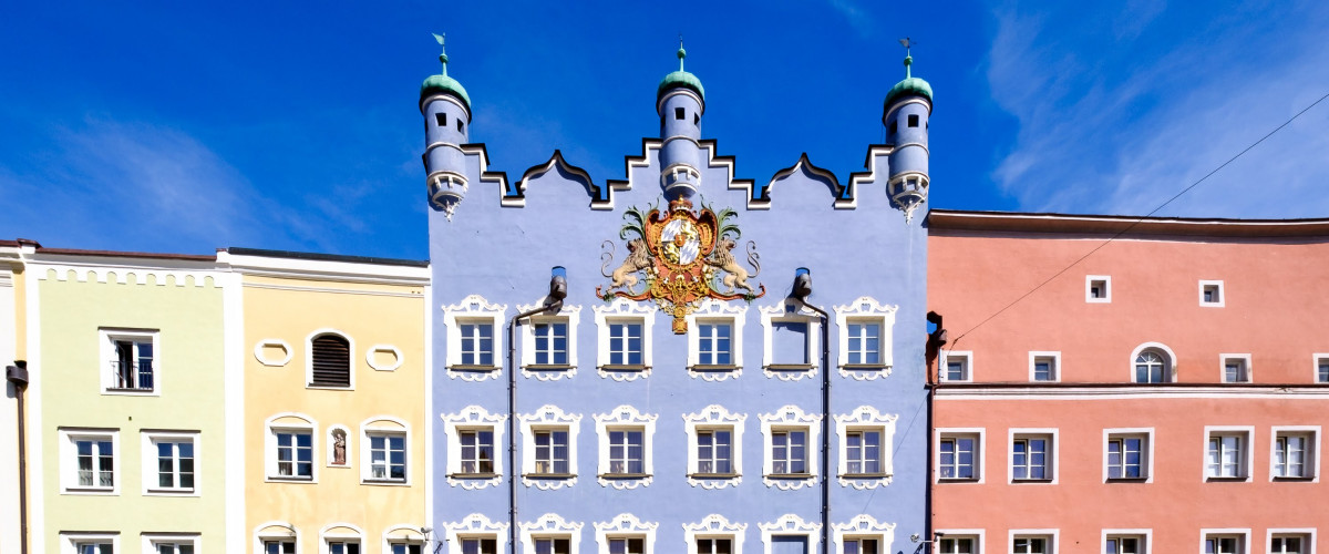 Bayerisches Rathaus; Kommunen; OZG; Digitalisierung; Verwaltungsverfahren