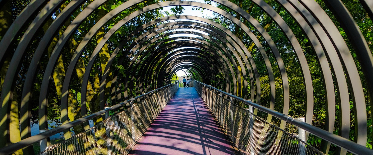 1. Kaisergarten, Rehberger Brücke „Slinky Springs to Fame“