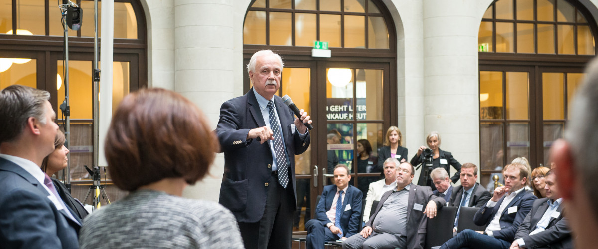 Beschaffungskonferenz; Abschlussdiskussion; Personal; Ludewig