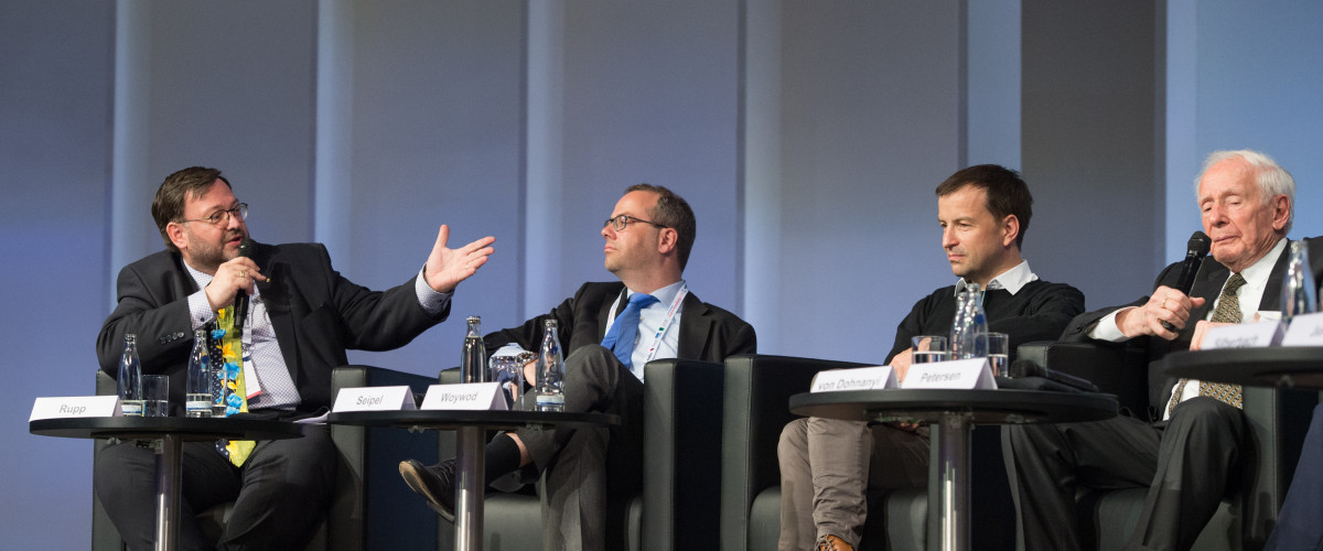 Abschlussdiskussion Zukunftskongress 2019; Dohnanyi; Rupp Silberbach, Petersen